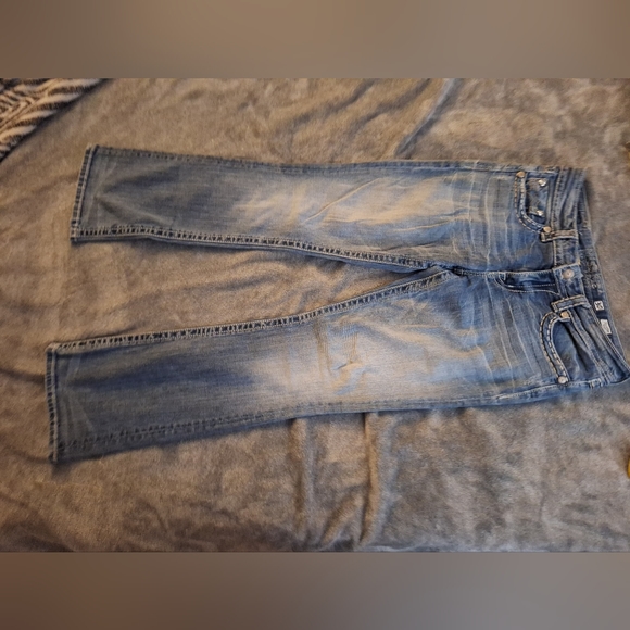 Jeans - Picture 9 of 17